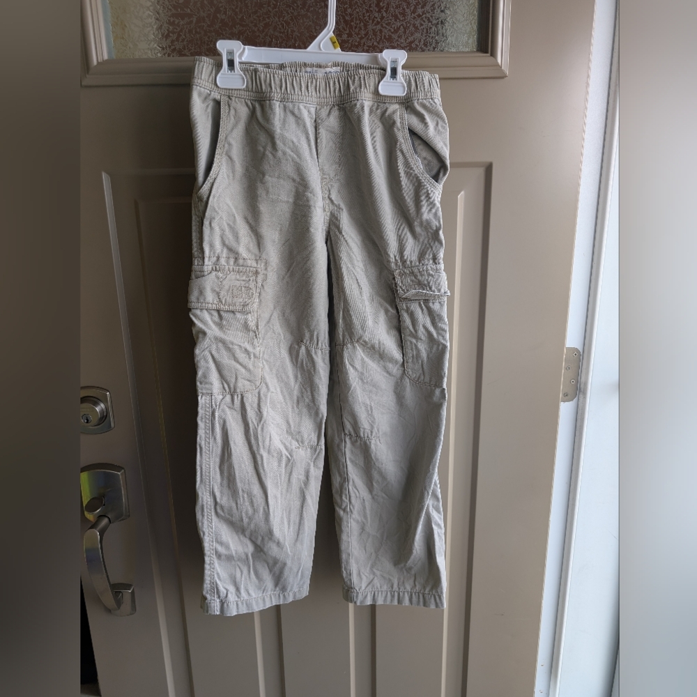 🩶3/$20 5/$30 7/$40🩶 Boys Sz 8 Khaki Cargo Pants